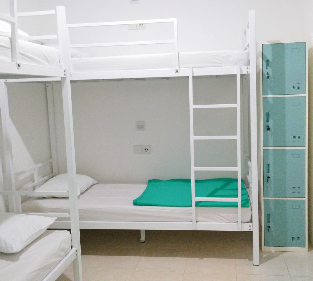 The Ruum Hostel Canggu Екстериор снимка
