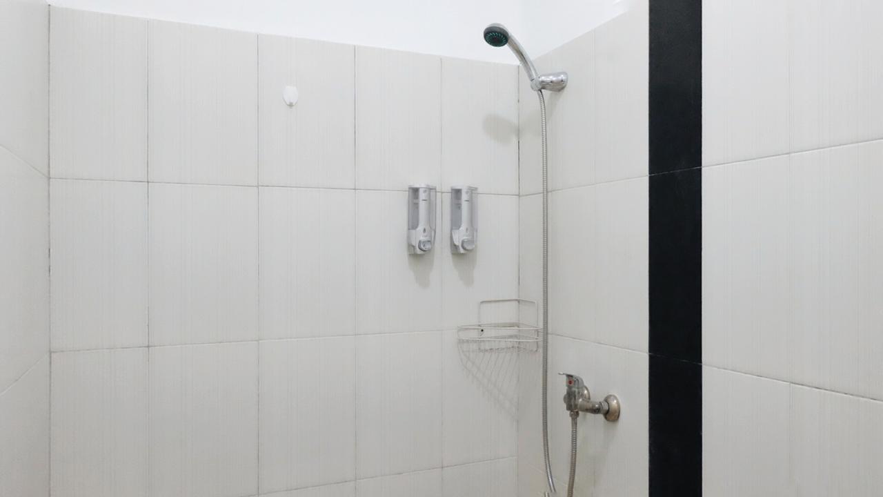 The Ruum Hostel Canggu Екстериор снимка