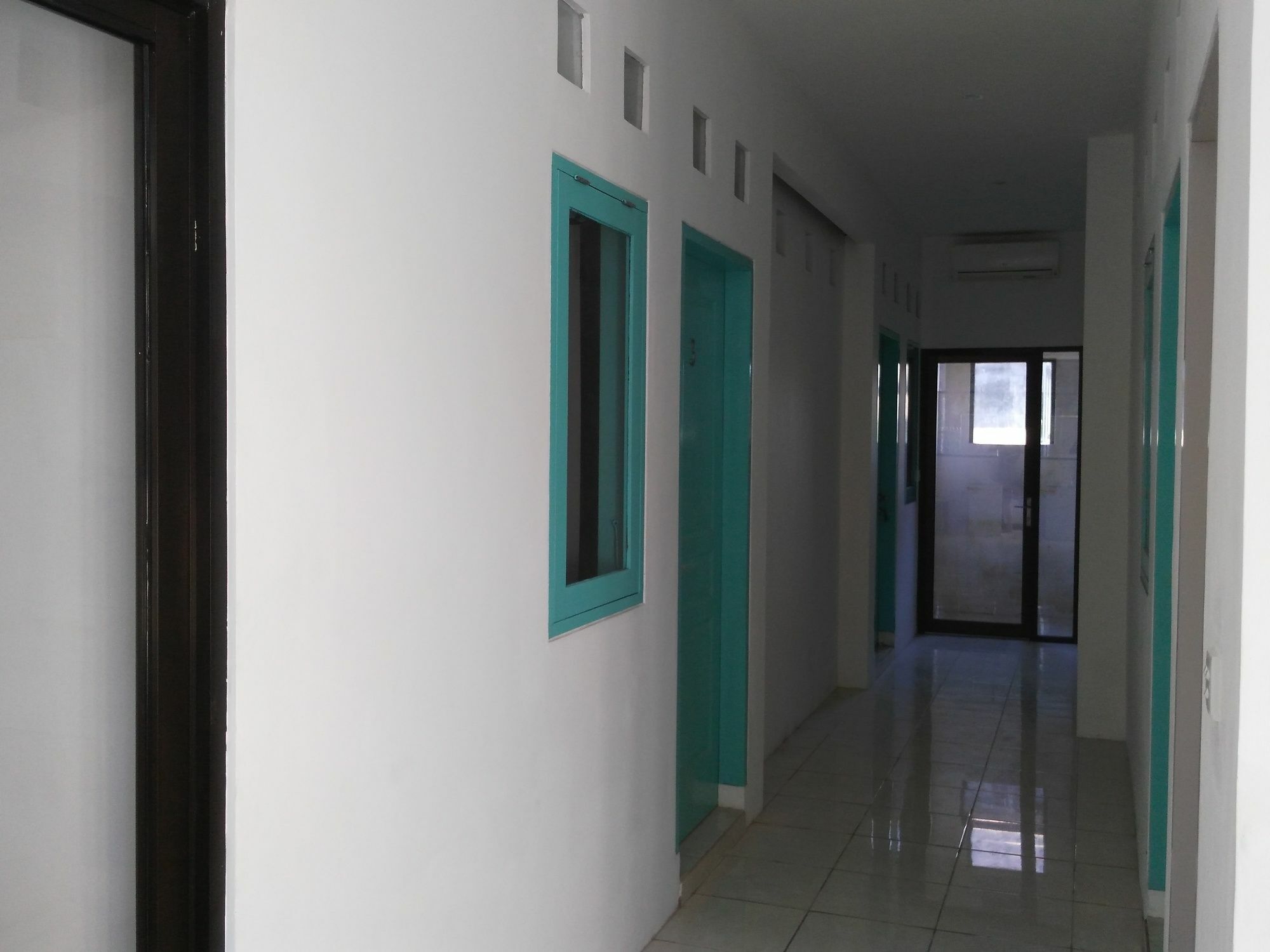 The Ruum Hostel Canggu Екстериор снимка