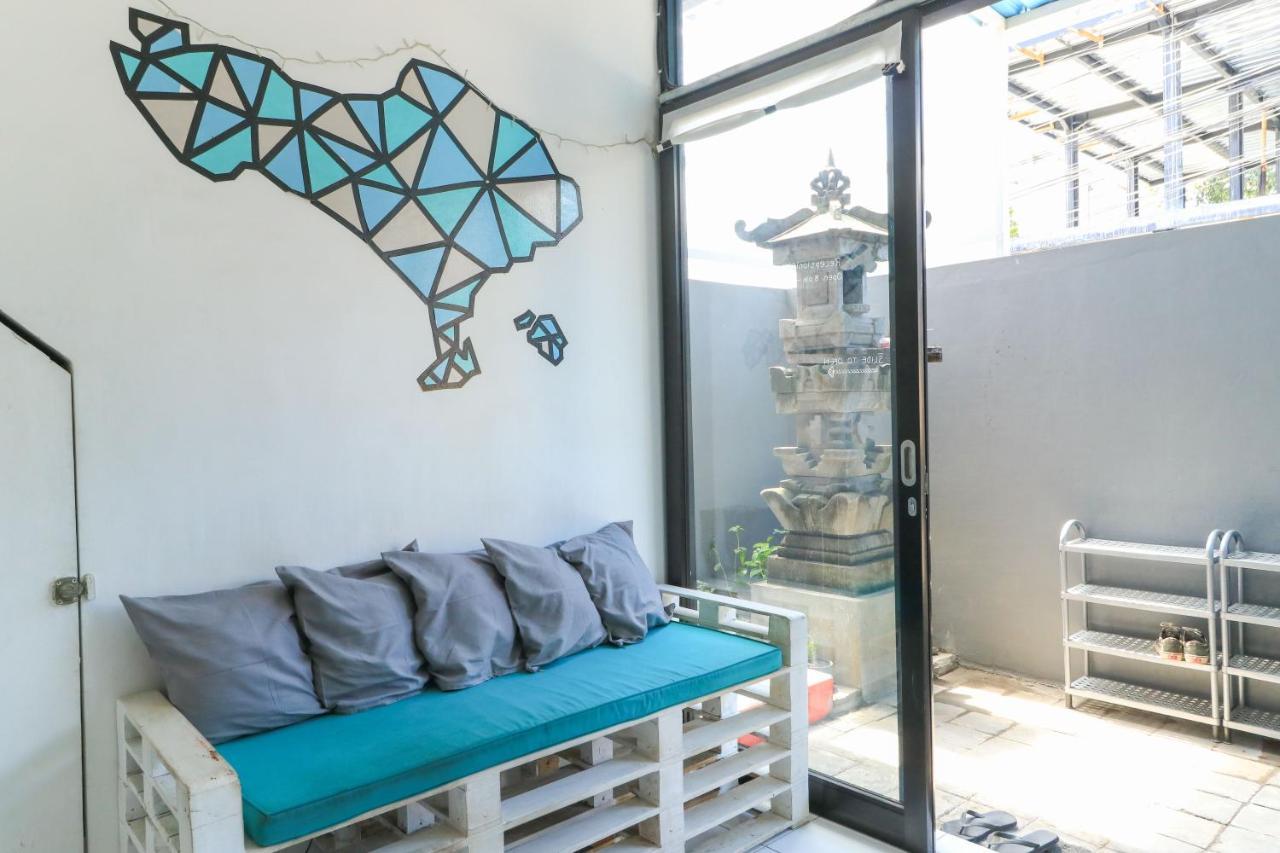 The Ruum Hostel Canggu Екстериор снимка