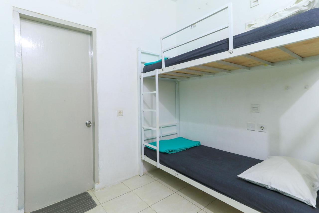 The Ruum Hostel Canggu Екстериор снимка