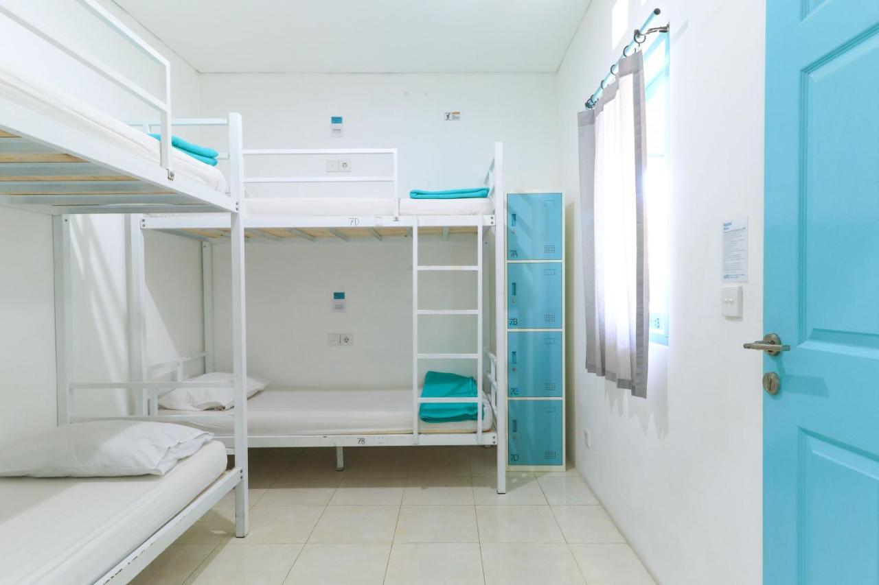 The Ruum Hostel Canggu Екстериор снимка