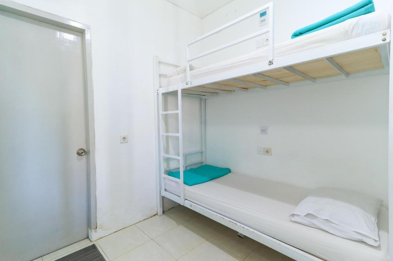 The Ruum Hostel Canggu Екстериор снимка